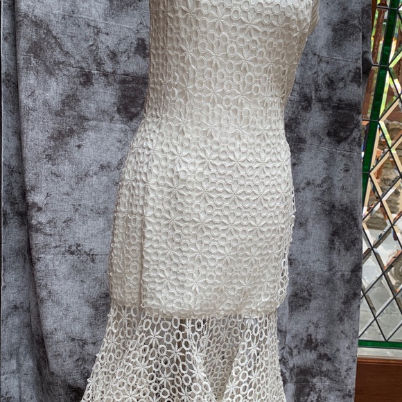 Alexis Dress - Picture 6 of 7